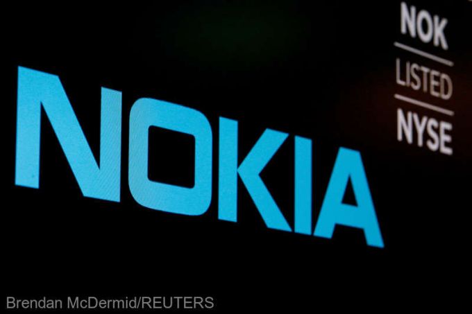 Nokia va construi pentru NASA o reţea de telefonie mobilă pe Lună