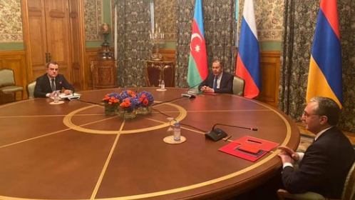 Nagorno-Karabah: Miniştrii de externe armean şi azer se află la Moscova pentru „consultări”; preşedintele armean merge la Bruxelles