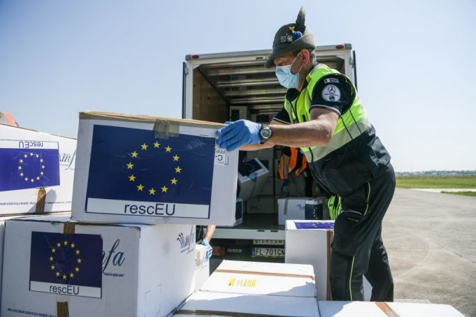 UE trimite în Cehia primele 30 de ventilatoare medicale din rezerva strategică găzduită de România şi alte cinci state membre