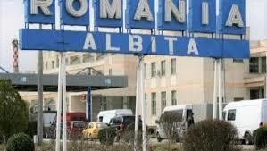 Carte de identitate falsă şi bijuterii nedeclarate, confiscate la vama română