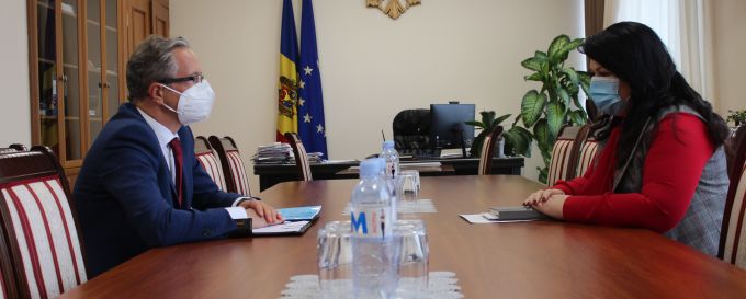 Întrevedere bilaterală între viceprim-ministrul Cristina Lesnic şi şeful Misiunii OSCE, Claus Neukirch