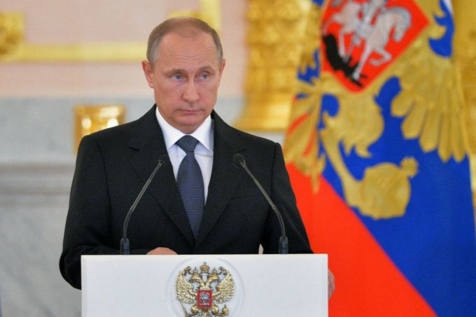 Coronavirus: Vladimir Putin cere statelor BRICS să-şi unească eforturile pentru producerea vaccinurilor ruseşti