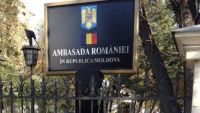 Ambasada României în R. Moldova: România urmăreşte cu toată atenţia evoluţiile legate de derularea scrutinului electoral prezidenţial