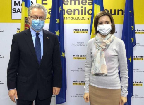 Emmanuel Macron a transmis, prin Ambasadorul de la Chişinău, o scrisoare de felicitare pentru Maia Sandu