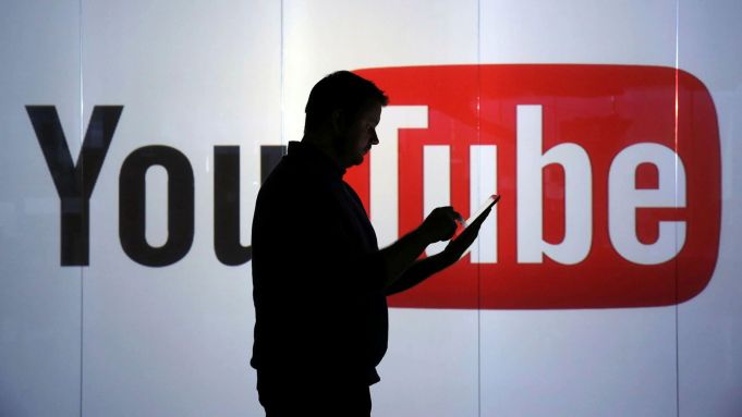 YouTube a interzis timp de o săptămână OAN, canalul ultra-conservator care îl susţine pe Donald Trump