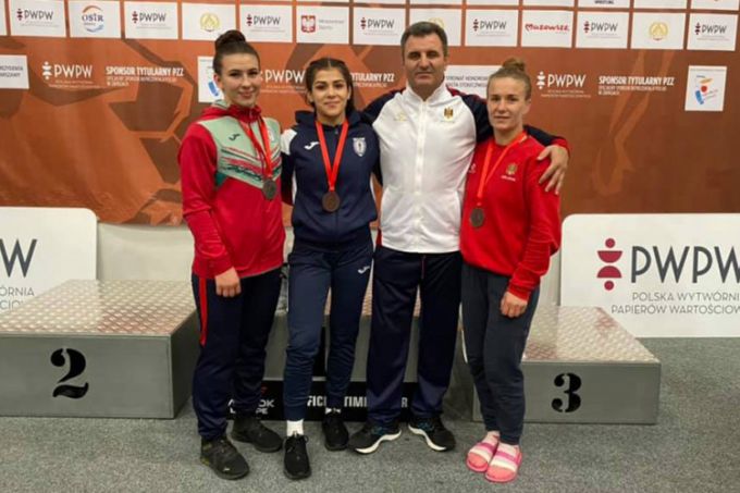 Lupte. Reprezentantele Republicii Moldova au cucerit trei medalii la Poland Open