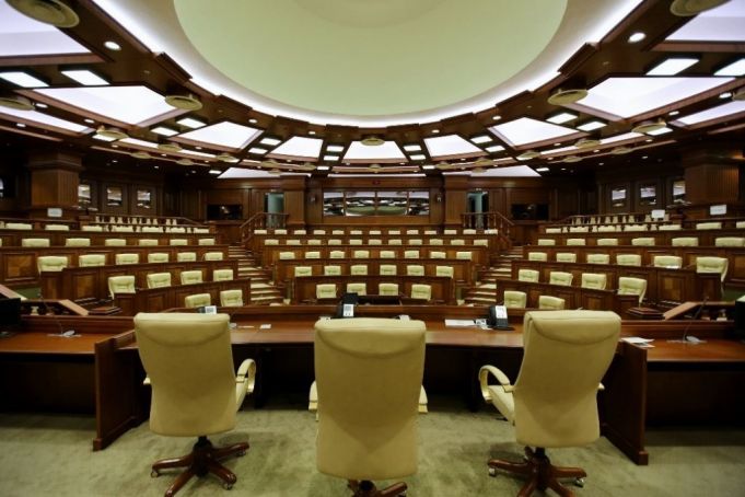 Deputat: Documentul privind politica fiscală ajuns în Parlament diferă în proporţie de 70% de cel prezentat iniţial