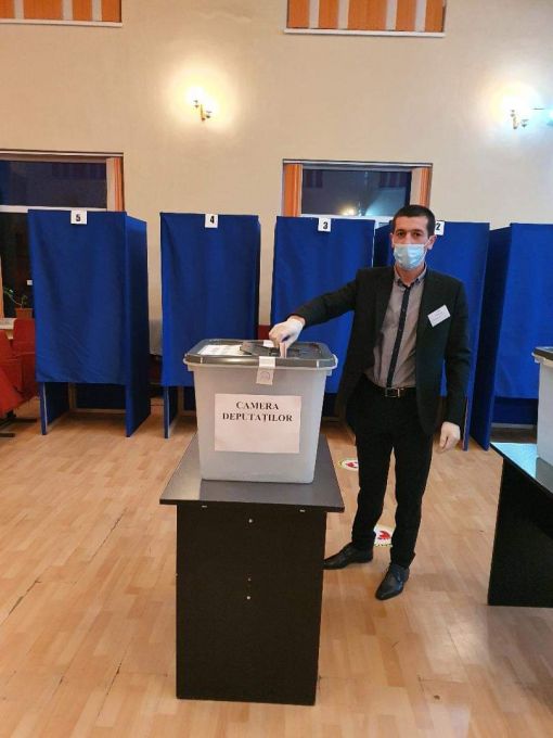 Alegeri România: Care sunt timpii de aşteptare la secţiile de votare deschise în R. Moldova, către ora 16:00