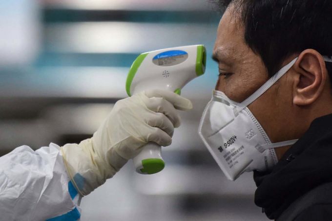 Coronavirus - Bilanţul s-a apropiat de 1.400 de morţi; SUA deplâng lipsa de transparenţă a Beijing-ului