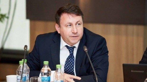 Igor Munteanu: Întregul sistem naţional de transport public a fost transmis unor persoane fizice