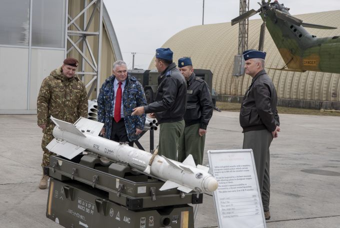 Ambasadorul SUA, la Baza Aeriana Câmpia Turzii unde sunt staţionate drone MQ-9 Reaper: „Poporul român nu are prieten mai bun decât Statele Unite”