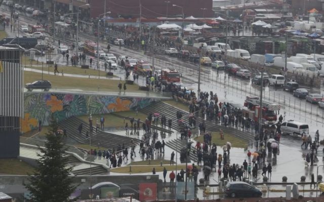 Actualizare: Alerta cu bombă de la un mall din Bucureşti - falsă