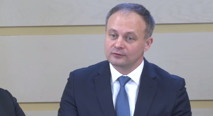 UPDATE: Andrian Candu anunţă un proiect de lege de modificare a Constituţiei, privind vectorul european al R. Moldova