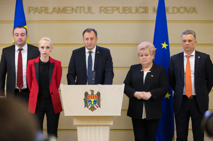 Deputaţii Partidului Şor cer demisia ministrului Justiţiei. Reacţia lui Fadei Nagacevschi