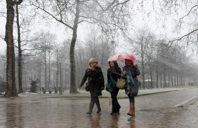 METEO: Vreme închisă şi ploi sporadice vom avea în Republica Moldova astăzi