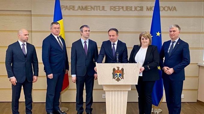 VIDEO. Briefing susţinut de Grupul parlamentar Pro Moldova