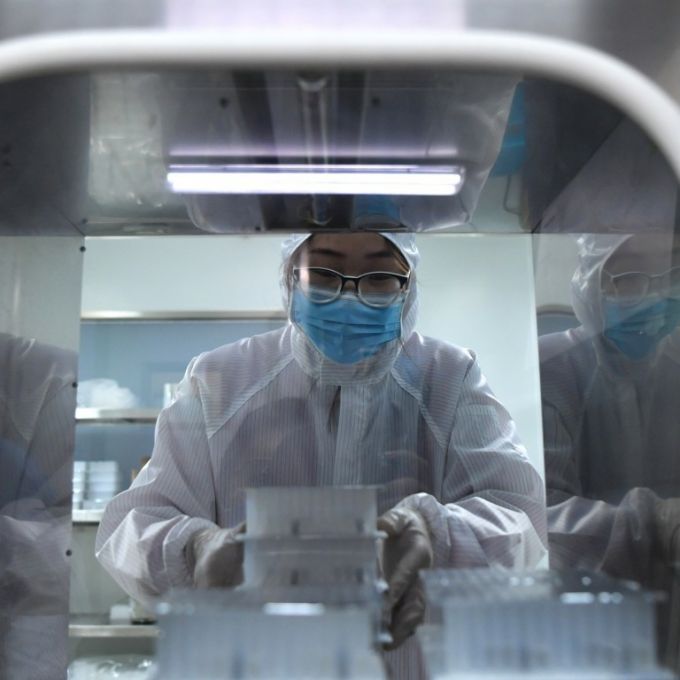 Mai multe ţări se plâng pe ineficienţa echipamentelor fabricate de China, menite să combată pandemia de coronavirus
