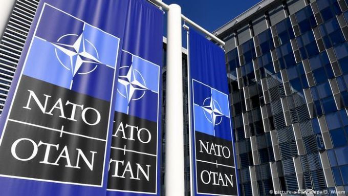 Coronavirus: Miniştrii de externe din NATO analizează mijloacele de coordonare mai bună a eforturilor naţionale