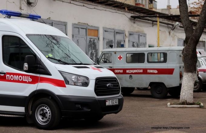 Cei doi şoferi de ambulanţă din Dubăsari au fost reţinuţi pentru că ar fi încălcat aşa-zisele reguli de circulaţie în timpul pandemiei, impuse de Tiraspol