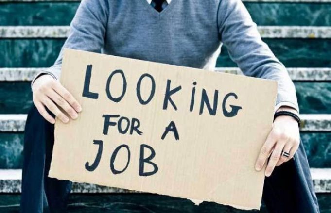 Opinie: Dacă micul business nu va fi susţinut activ, numărul şomerilor se poate tripla