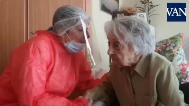 O femeie de 113 ani din Spania a învins coronavirusul