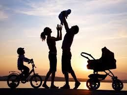 Părinţii vor putea să delege parţial responsabilitatea pentru creşterea şi îngrijirea copilului, unui custode