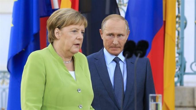Rusia, acuzată că a spart emailul Angelei Merkel. Cancelarul german vorbeşte despre „atacuri cu mijloace hibride”