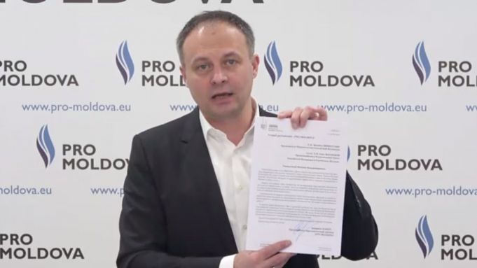 VIDEO. Conferinţă de presă susţinută de Grupul parlamentar PRO MOLDOVA cu detalii privind o nouă adresare la Curtea Constiuţională