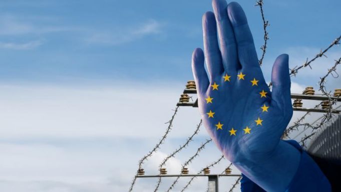 Uniunea Europeană intenţionează să îşi deschidă graniţele externe în luna iulie