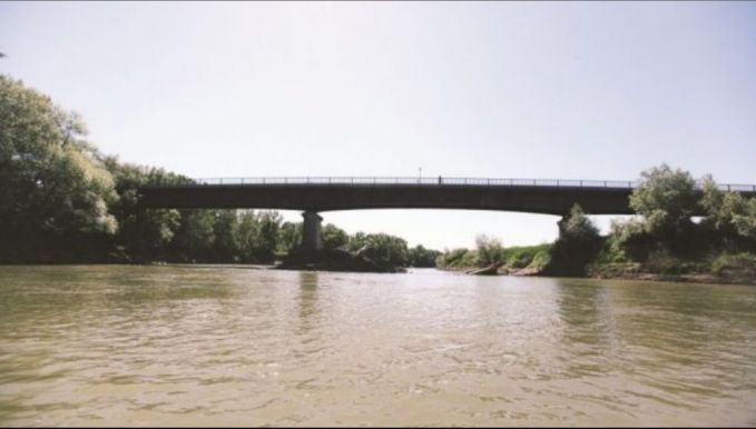 Proiect de lege în Parlamentul României. Podul rutier de la Ungheni, parte din proiectul Autostrăzii Unirii, obiectiv strategic pentru investiţii