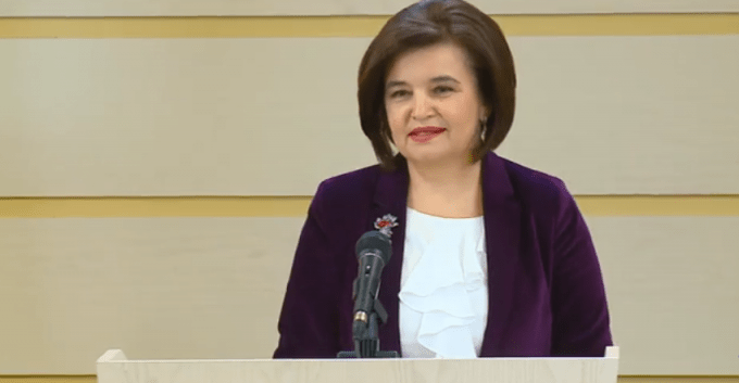 VIDEO.Vicepreşedintele Parlamentului, Monica Babuc, susţine un briefing de presă