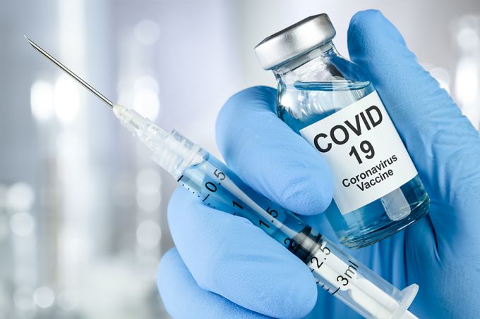 Rezultatele testelor celui mai avansat vaccin anti-COVID-19 sunt promiţătoare