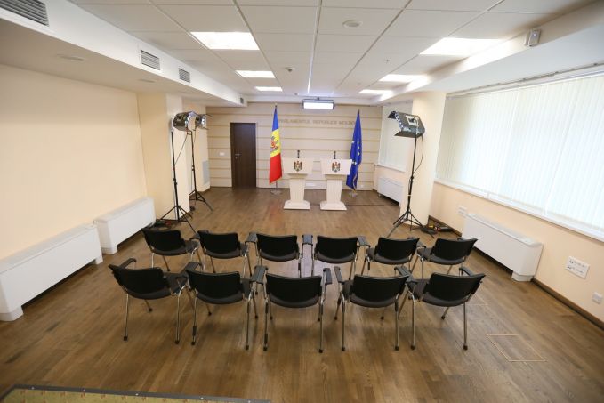 VIDEO. Briefing de presă susţinut de Grupul parlamentar PRO MOLDOVA