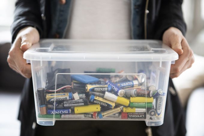 Eurostat: România, printre statele membre ale UE care reciclează cantităţi mari de baterii şi acumulatori portabili