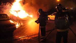 Incendiu pe o stradă din Chişinău: Un garaj a fost cuprins de flăcări