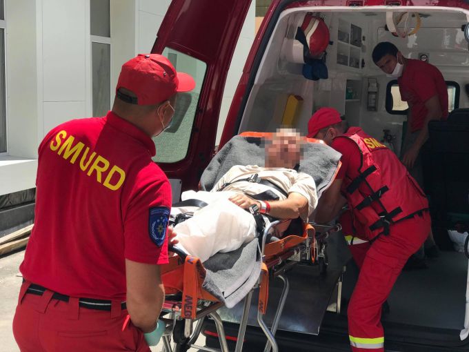 Un pacient a fost adus de un echipaj SMURD în R.Moldova din România