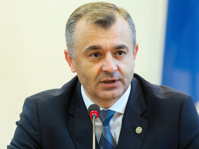 Premierul Ion Chicu nu renunţă: Mâine la 10.00 voi fi din nou în Parlament