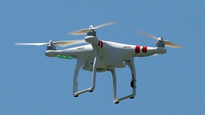 Nu mai este nevoie de permisiunea ACC pentru operarea dronelor-jucărie