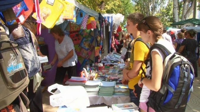 Primăria Chişinău: Târgul Şcolar va avea loc, în acest an, în preajma unui centru comercial