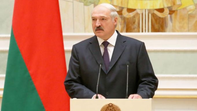 Aleksandr Lukaşenko: "Este nevoie să îl contactez pe Vladimir Putin deoarece ameninţările nu mai vizează doar Belarusul"