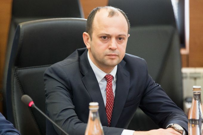 Ministrul de Externe Oleg Ţulea merge mâine într-o vizită oficială la Kiev