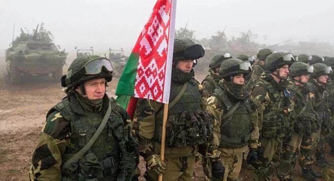 Belarus îşi mobilizează o parte din rezervişti de teama unei intervenţii a Rusiei