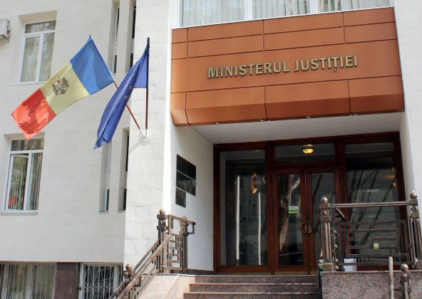 Ministerul Justiţiei vrea să ajusteze sancţiunile penale pentru infracţiunile de corupţie