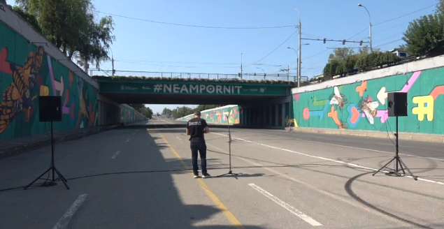 VIDEO/UPDATE: Pictura murală de la Telecentru: În acest weekend, traficul rutier pe sub pod va fi sistat