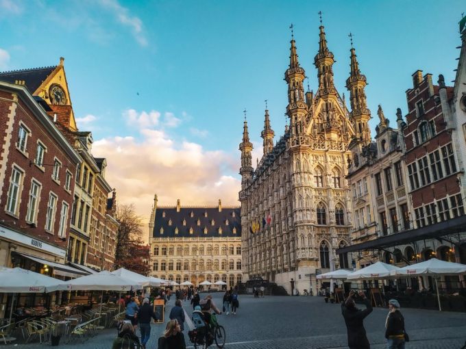 Oraşul belgian Leuven, desemnat Capitală Europeană a Inovării. În calitate de finalist, oraşul Cluj-Napoca va primi un premiu de 100.000 de euro