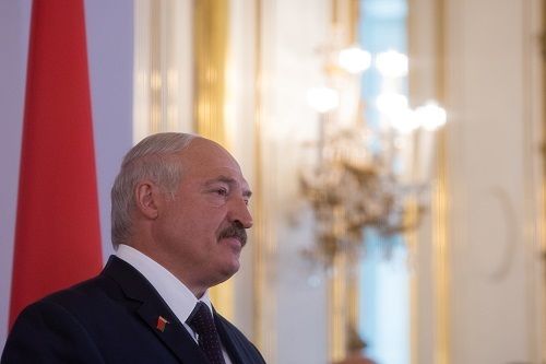 Scrisoare deschisă adresată lui Lukaşenko de către membri ai Parlamentului European, ai 27 de parlamente naţionale şi ai Congresului SUA