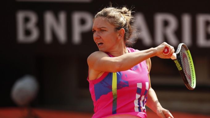 Tenis: Simona Halep s-a calificat în turul al doilea la Roland Garros de ziua ei