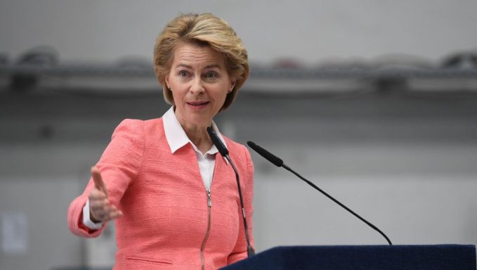 Ursula Von der Leyen doreşte suspendarea fondurilor europene pentru ţările ce nu respectă drepturile persoanelor LGTBI