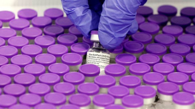UE le cere statelor membre să nu încheie contracte separate cu producătorii pentru a cumpăra vaccinuri anti-Covid