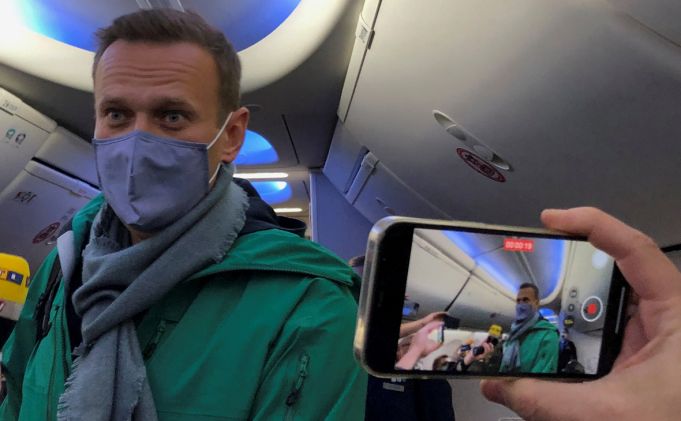 UPDATE: Alexey Navalnîi a fost reţinut, la scurt timp după aterizare